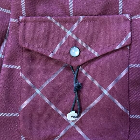 Dixxon The Underground Flannel Men’s Size Large Long Sleeve Pearl Snap Red NWOT - Picture 2 of 16